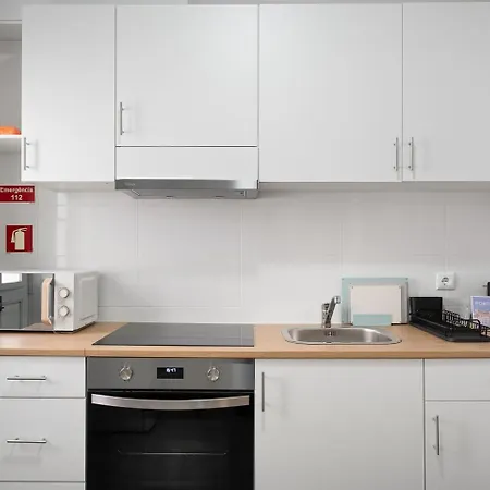 Penzion Guestready - Rosemary's Lovely With A Garden