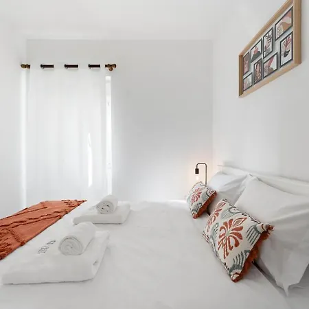 Guestready - Rosemary's Lovely With A Garden Penzion Porto