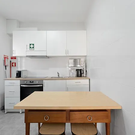 Penzion Guestready - Rosemary's Lovely With A Garden