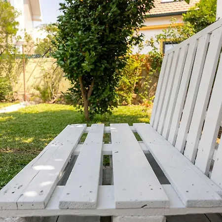 Guestready - Rosemary's Lovely With A Garden