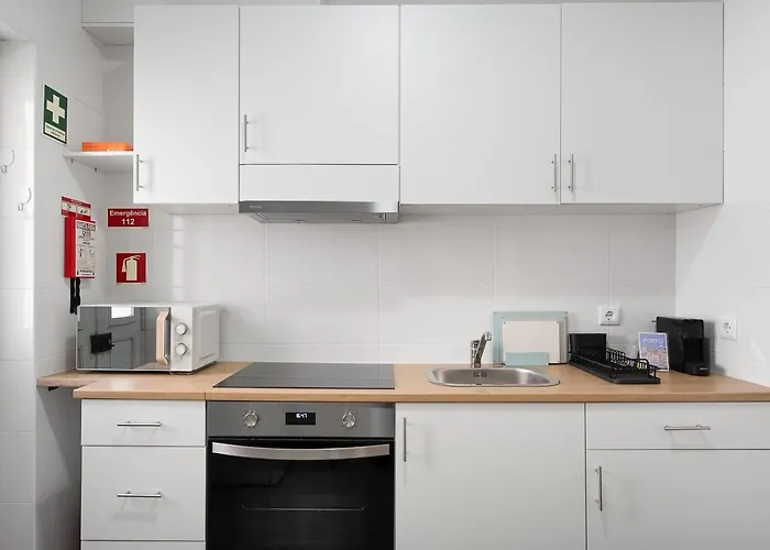 Gasthof Guestready - Rosemary's Lovely With A Garden