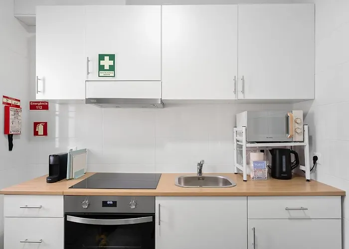 Gasthof Guestready - Rosemary's Lovely With A Garden 4*