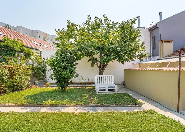 Guestready - Rosemary's Lovely With A Garden Gasthof 4*