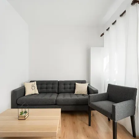 Guestready - Rosemary's Lovely With A Garden 4* Oporto