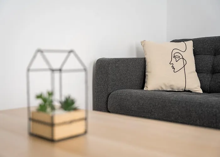 Gasthuis Guestready - Rosemary's Lovely With A Garden Porto