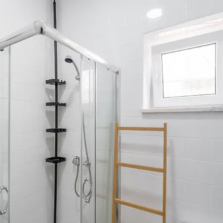 Guestready - Rosemary's Lovely With A Garden Gasthof