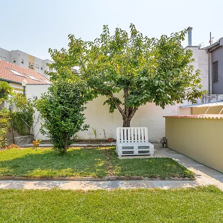 Guestready - Rosemary's Lovely With A Garden Gasthof 4*